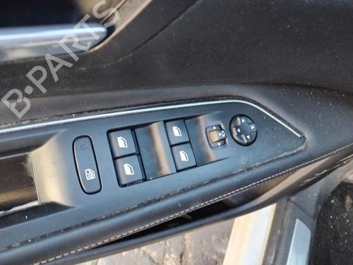 Used Left front window switch PEUGEOT 3008 II SUV (MC_, MR_, MJ_, M4_) 1.2 THP/ PureTech 130 (MRHNSM, MRHNSU, MRHNSJ, MRHNYW,... (131 hp) 32845963
