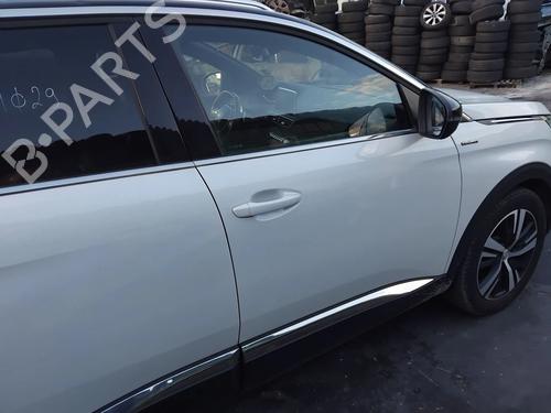 Used Right front door PEUGEOT 3008 II SUV (MC_, MR_, MJ_, M4_) 1.2 THP/ PureTech 130 (MRHNSM, MRHNSU, MRHNSJ, MRHNYW,... (131 hp) 32845976