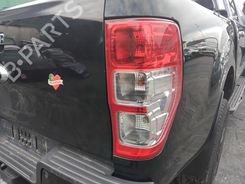 Used Right taillight FORD RANGER (TKE) 3.2 TDCi 4x4 (200 hp) 32846135