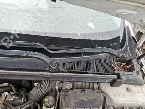 front-wiper-motor-renault-megane-iv-hatchback-b9amn_-2015-32846853 main image