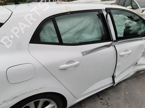 Dør højre bagtil RENAULT MEGANE IV Hatchback (B9A/M/N_) 1.5 dCi 90 (B9A1) (90 hp) 32846857