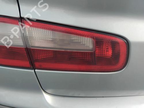 Feu de coffre gauche RENAULT LAGUNA II (BG0/1_) 1.9 dCi (BG08, BG0G) (120 hp) 32992893