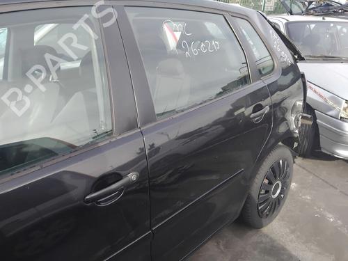 Dør venstre bagtil VW POLO IV (9N_, 9A_) 1.2 12V (69 hp) 32992907
