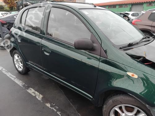 Used Right front door TOYOTA YARIS (_P1_) 1.3 (NCP10, SCP12_) (86 hp) 33001379