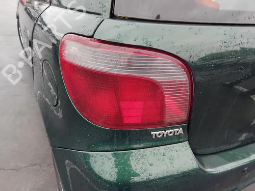 Venstre Baklys TOYOTA YARIS (_P1_) 1.3 (NCP10, SCP12_) (86 hp) 33001386