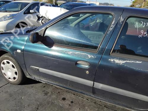 Dør venstre foran RENAULT CLIO II (BB_, CB_) 1.2 16V (BB05, BB0W, BB11, BB27, BB2T, BB2U, BB2V, CB05,... (75 hp) 33001396