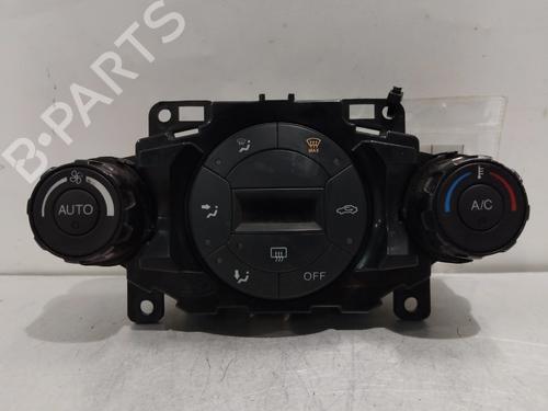 Used Climate control FORD FIESTA VI (CB1, CCN) 1.25 (82 hp) 33043502