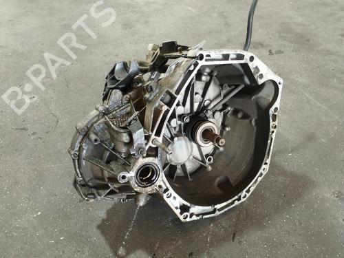 gearbox-renault-megane-iii-hatchback-bz01_-b3_-2008-29916242 main image