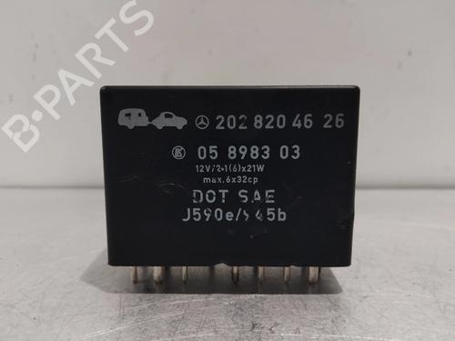 Commutateur MERCEDES-BENZ C-CLASS (W202) C 180 (202.018) (122 hp) 33162699