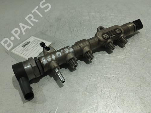 Rampa inyectora BMW 1 (F20) 116 d (116 hp) 33128386