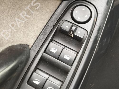 Raamschakelaar links voor CITROËN C4 Grand Picasso I (UA_) 2.0 HDi 138 (136 hp) 33164021