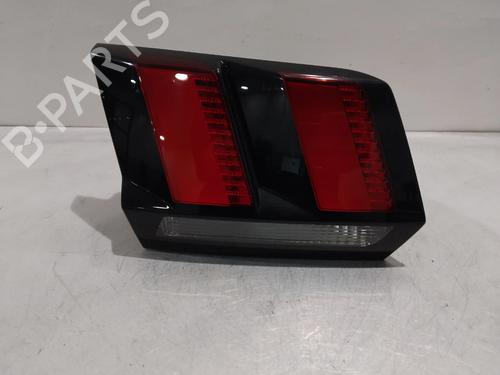 Used Left tailgate light Left tailgate light PEUGEOT 3008 II SUV (MC_, MR_, MJ_, M4_) 1.2 THP/ PureTech 130 (MRHNSM, MRHNSU, MRHNSJ, MRHNYW,... (131 hp) 32845978 32845978