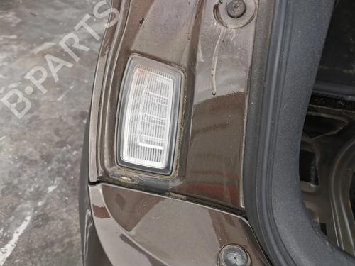 Intermitente trasero izquierdo AUDI A1 (8X1, 8XK) 1.6 TDI (105 hp) 33164685