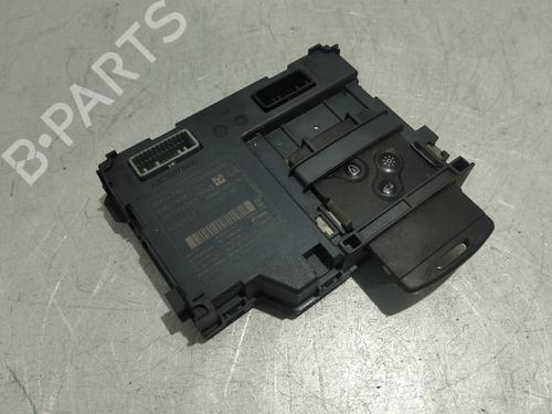 Kartenleser für RENAULT CAPTUR I (J5_, H5_) 1.5 dCi 90 (J5N4, J5M5, J5MW, J5M6, J5AL, J5AJ) (90 hp) 33205101