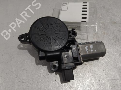 Vindusheismotor venstre foran MAZDA 3 Saloon (BL) 1.6 MZR CD (BL12) (109 hp) 33205112