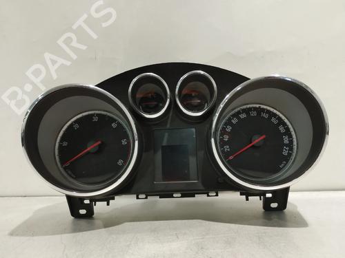 Used Instrument cluster Instrument cluster OPEL MERIVA B MPV (S10) 1.3 CDTI (75) (95 hp) 33747860 33747860