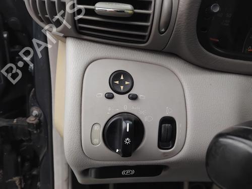 Used Headlight switch Headlight switch MERCEDES-BENZ C-CLASS Coupe (CL203) C 220 CDI (203.706) (143 hp) 33236657 33236657