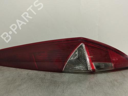 Used Right taillight Right taillight FIAT PUNTO (188_) 1.2 16V 80 (188.233, .235, .253, .255, .333, .353, .639,... (80 hp) 33273965 33273965