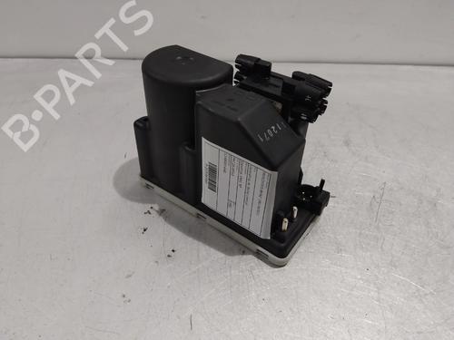 Used Comfort control module Comfort control module MERCEDES-BENZ 190 (W201) E 2.0 (201.024) (122 hp) 33461732 33461732