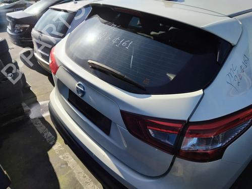 tailgate-nissan-qashqai-ii-j11-j11_-2013-33295520 main image