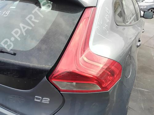 Used Right taillight Right taillight VOLVO V40 Hatchback (525) D2 (120 hp) 33305436 33305436