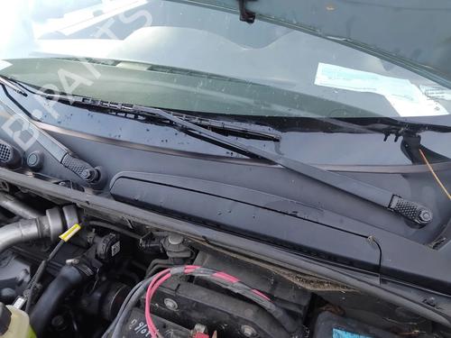 Used Front wiper motor Front wiper motor RENAULT KANGOO / GRAND KANGOO II (KW0/1_) 1.5 dCi 85 (KW0K, KW0L, KW0B) (86 hp) 33305702 33305702