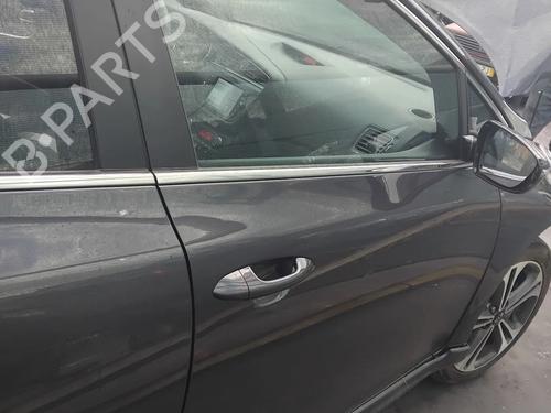Used Right front door Right front door KIA CEE'D (JD) 1.0 T-GDI (120 hp) 33305873 33305873