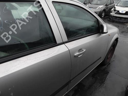Used Right front door Right front door OPEL ASTRA H Estate (A04) 1.4 (L35) (90 hp) 33398129 33398129