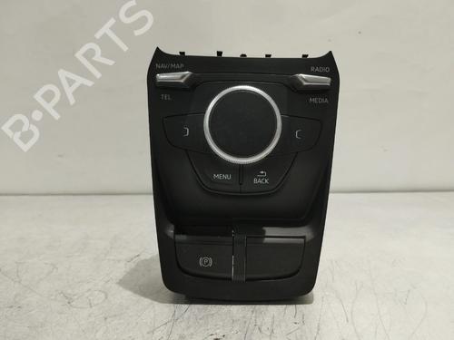 andre-audi-q2-gab-gag-2016-33338068 main image