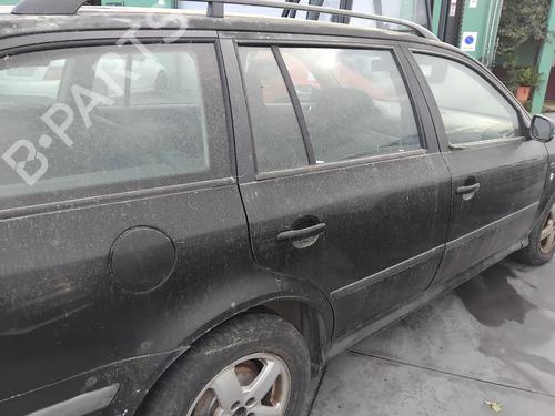 Used Right rear door Right rear door SKODA OCTAVIA I Combi (1U5) 1.9 TDI (90 hp) 33412504 33412504