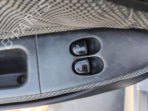 Used Left front window switch Left front window switch LANCIA LYBRA SW (839_) 1.9 JTD (839BXI1A) (110 hp) 33428709 33428709