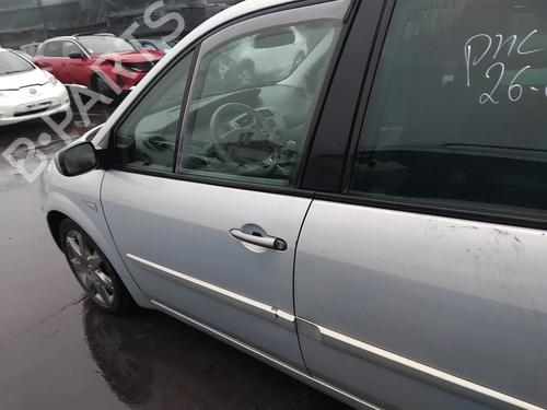 Used Left front door Left front door RENAULT SCÉNIC II (JM0/1_) 1.4 (JM0B, JM0H, JM1A) (98 hp) 33437921 33437921