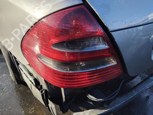 Used Left taillight Left taillight MERCEDES-BENZ E-CLASS (W211) E 220 CDI (211.006) (150 hp) 33471466 33471466