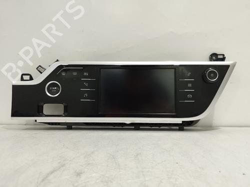 display-monitor-citroen-c4-spacetourer-3d_-2018-31299425 main image