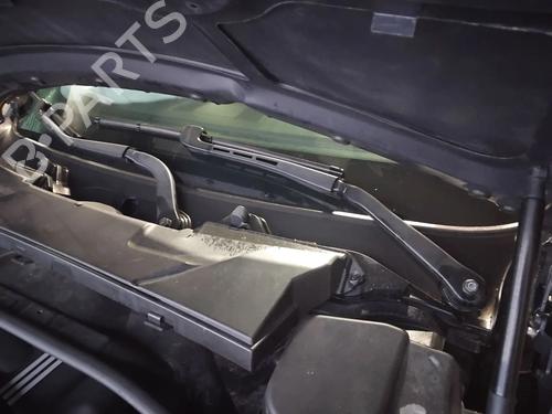 Used Front wiper motor Front wiper motor BMW 3 (E90) 320 d (163 hp) 33558653 33558653