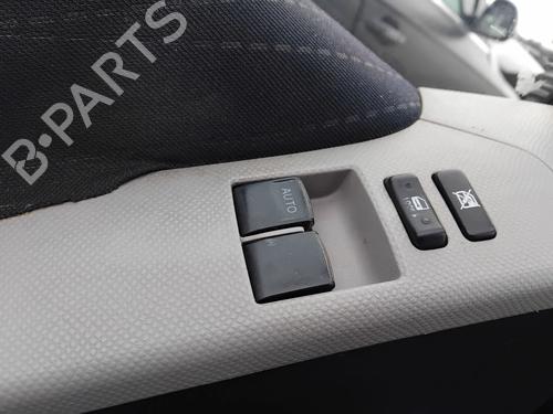 Used Left front window switch Left front window switch TOYOTA YARIS (_P9_) 1.0 VVT-i (KSP90_, KSP90R) (69 hp) 33609762 33609762