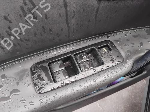 Venstre fortil elrude kontakt Venstre fortil elrude kontakt NISSAN QASHQAI I (J10, NJ10) 1.6 dCi (130 hp) 33611185 33611185