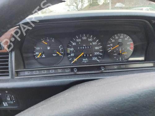 Used Instrument cluster Instrument cluster MERCEDES-BENZ 190 (W201) E 2.0 (201.024) (122 hp) 33627125 33627125