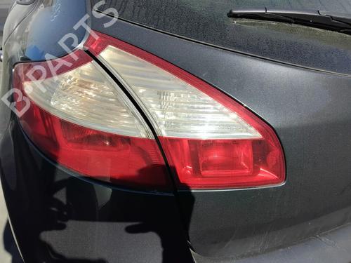 Farolim esquerdo da mala Farolim esquerdo da mala RENAULT MEGANE III Grandtour (KZ0/1) 1.5 dCi (KZ09, KZ0D, KZ1G, KZ29, KZ14, KZ1W, KZ10, KZ1F,... (110 hp) 33660986 33660986