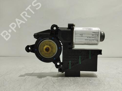 Used Right front window motor Right front window motor SKODA FABIA I Combi (6Y5) 1.2 (64 hp) 33737129 33737129