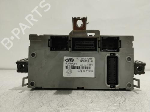 Used Fuse box Fuse box ALFA ROMEO 159 Sportwagon (939_) 2.4 JTDM (939.BXM1B) (210 hp) 34165567 34165567