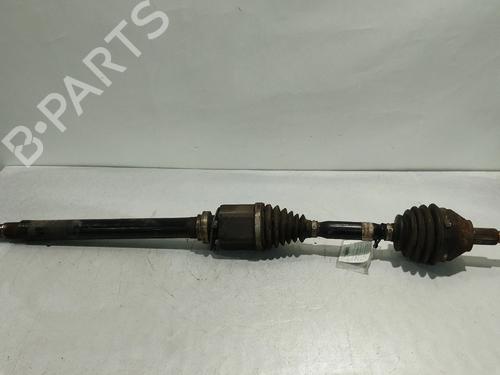 Drivaksel fortil Højre Drivaksel fortil Højre ALFA ROMEO 159 Sportwagon (939_) 2.4 JTDM (939.BXM1B) (210 hp) 33800433 33800433