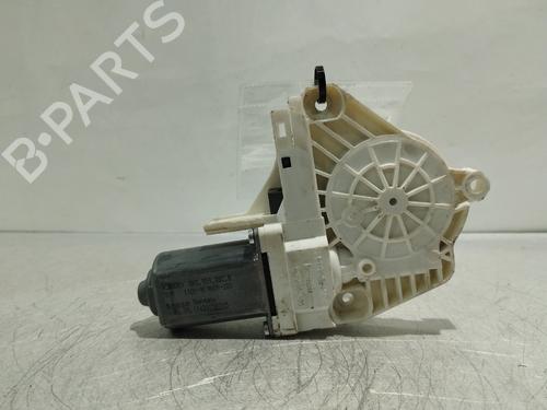 Right front window motor AUDI Q3 (8UB, 8UG) 2.0 TDI | BP33977993E20 - Image 2