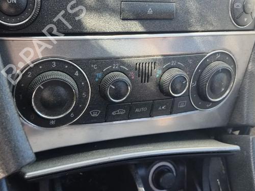 Used Climate control Climate control MERCEDES-BENZ C-CLASS T-Model (S203) C 220 CDI (203.208) (150 hp) 33888314 33888314