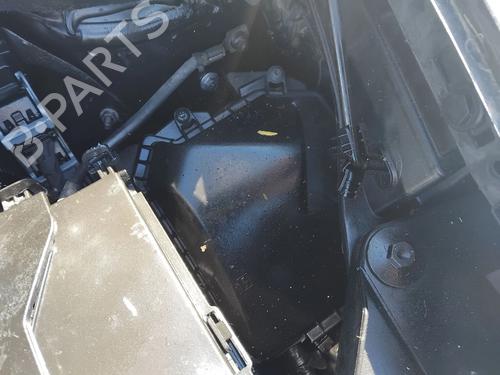 fuse-box-renault-clio-iii-br01-cr01-2005-2006-2007-2008-2009-2010-2011-2012-2013-2014-33888345 main image