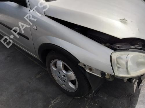 Used Right front fenders Right front fenders OPEL CORSA C (X01) 1.0 (F08, F68) (58 hp) 33888361 33888361