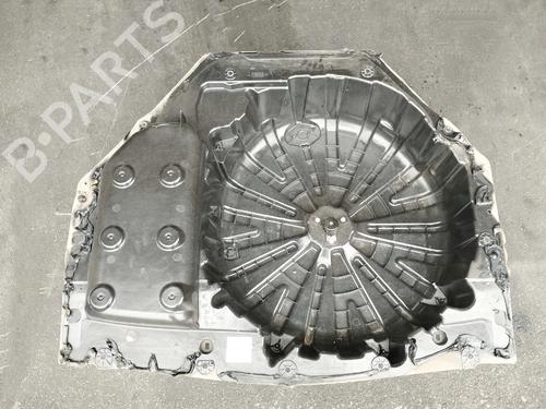 Used Luggage compartment floor Luggage compartment floor RENAULT MEGANE IV Hatchback (B9A/M/N_) 1.5 dCi 110 (B9A3) (110 hp) 33906312 33906312