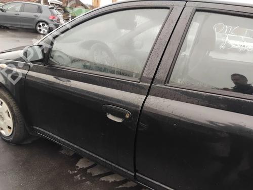 Used Left front door Left front door TOYOTA YARIS (_P1_) 1.0 (SCP10_, SCP10R) (65 hp) 33917315 33917315