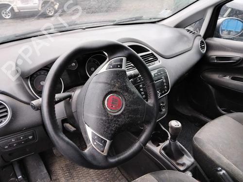 Andre Andre FIAT PUNTO (199_) 1.3 D Multijet (84 hp) 33917368 33917368
