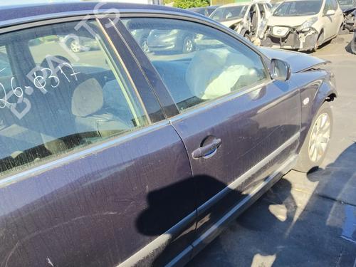 Porta frente direita Porta frente direita VW PASSAT B5.5 (3B3) 1.9 TDI (130 hp) 34117232 34117232